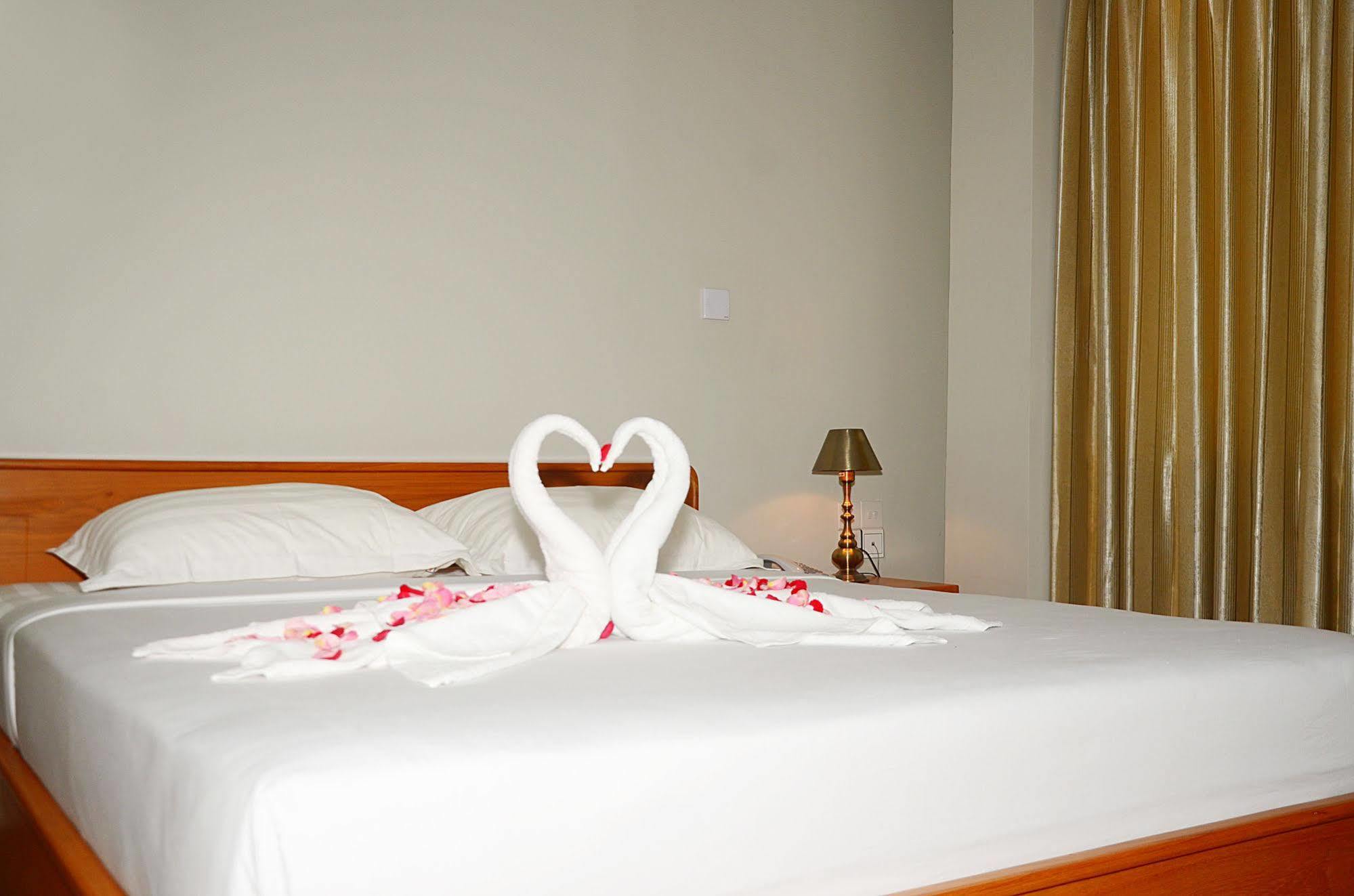 Hotel Yno ย่างกุ้ง ภายนอก รูปภาพ
